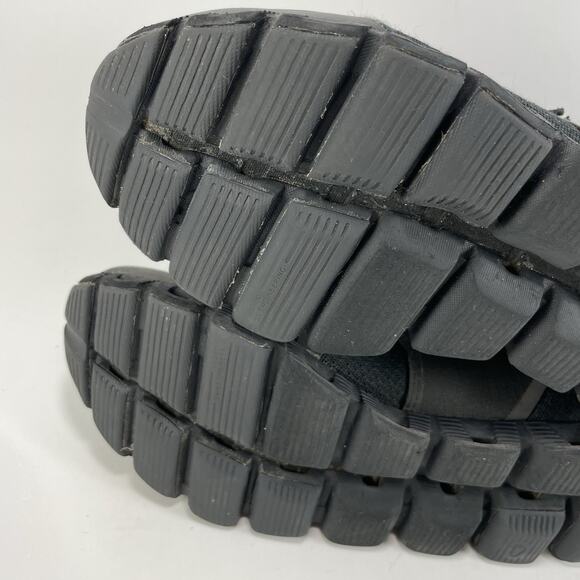 On Cloud 5 Waterproof Running Shoes Womens Size 7.5 Black Athletic Slip On - Picture 10 of 12